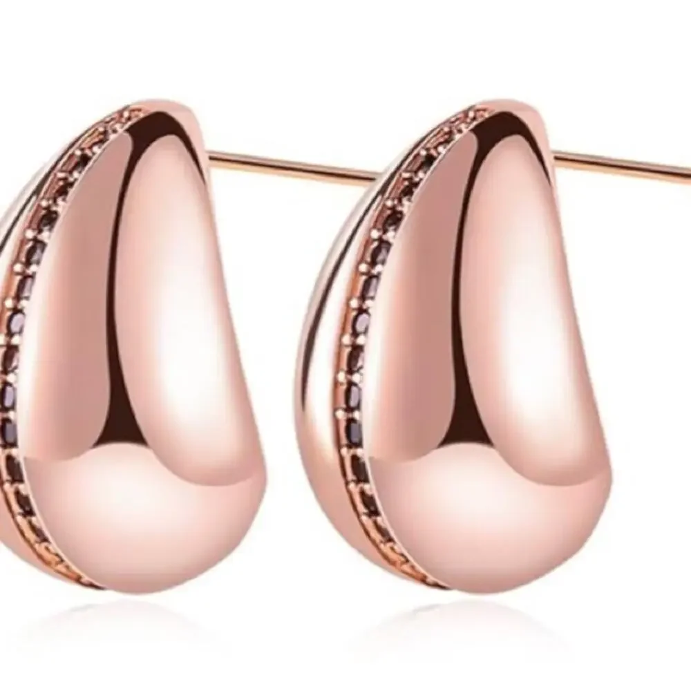 Rose Gold Chunky Earrings with Black Stones